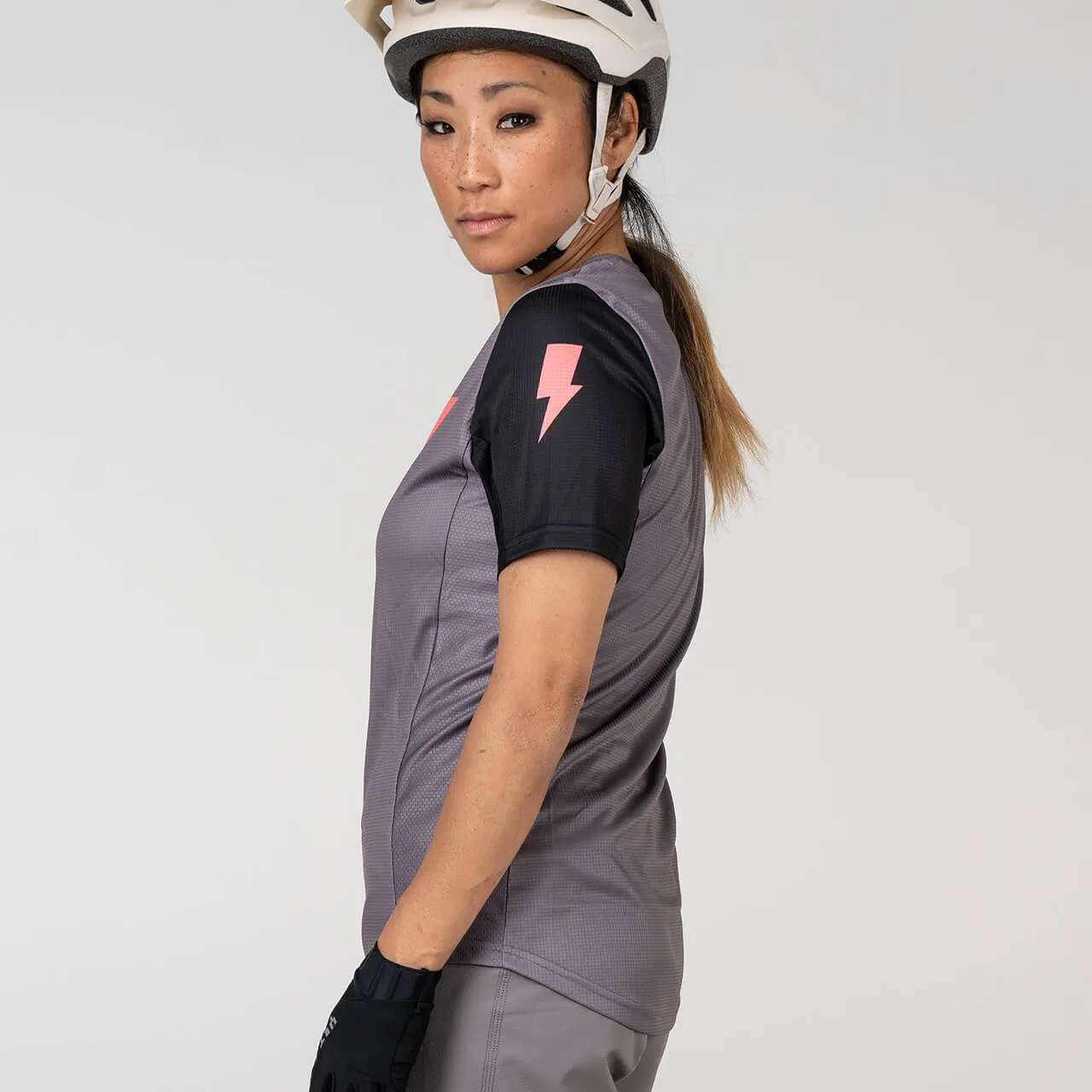 YT Trail Main Logo Tech Jersey / Stone Grey / XS / Women