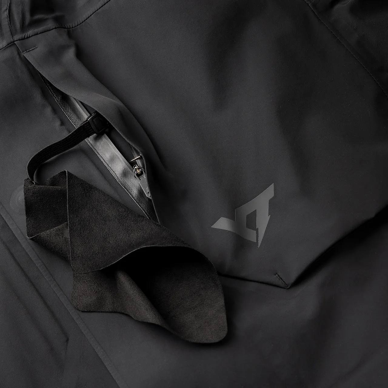 YT Tech Shell Jacket / Black / XS / Unisex | YT-Industries