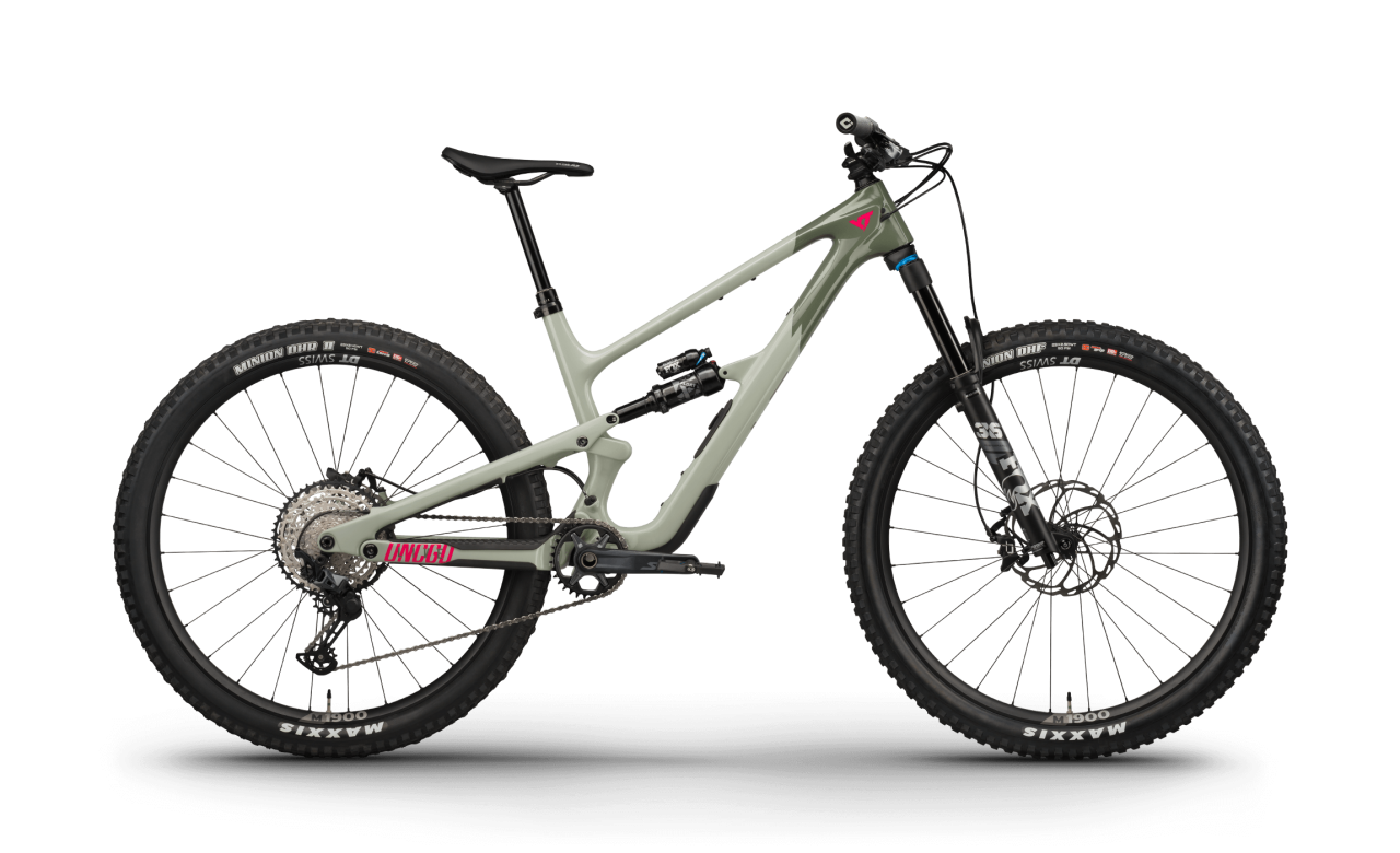 JEFFSY-29-CF-MY25-Core2-